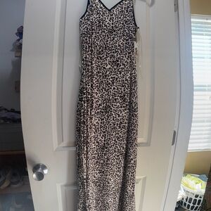 Sincerly Jules cheetah Maxi Dress